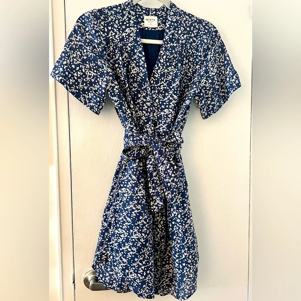 Mirth Navy Blue and White Floral Belted Dress Size XS - Picture 6 of 6